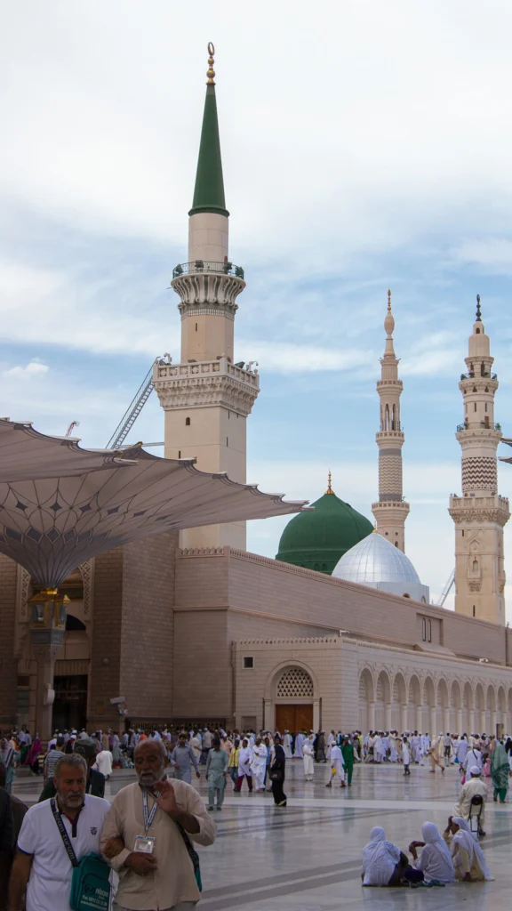 Reliable Pakistani Manpower Supply for Saudi Businesses in Madinah